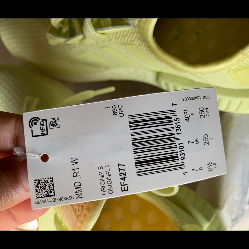 NMD_ R1 lime green/green - Picture 3 of 7